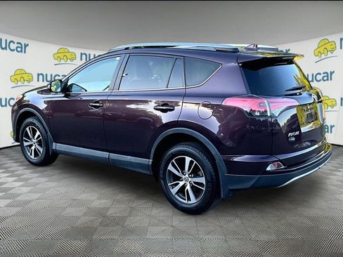 Used 2017 Toyota RAV4 XLE AWD/4WD image 5
