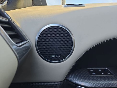 Used 2021 Land Rover Range Rover Sport HST image 31