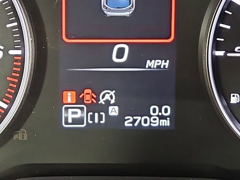 Certified 2025 Subaru Crosstrek 2.0i Premium w/ Crosstrek Mirror Package image 30