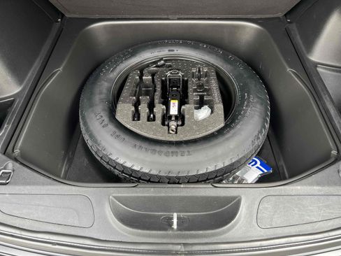 Used 2022 Jeep Grand Cherokee Laredo X RWD image 40