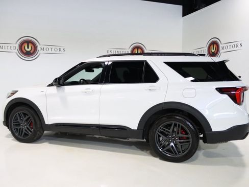 Used 2025 Ford Explorer ST-Line w/ Premium Package image 29