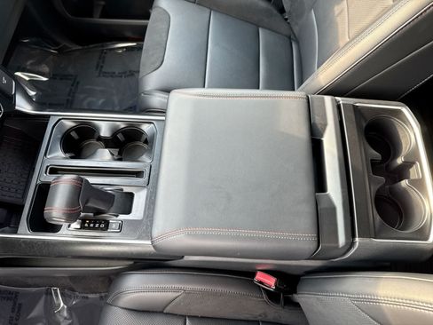 Used 2025 Ford F150 Raptor AWD/4WD image 34
