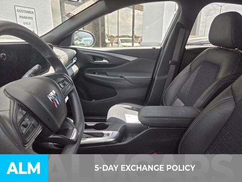 Used 2025 Buick Envista Preferred image 4