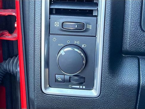 Used 2023 RAM 1500 Classic Warlock image 34