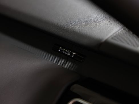 Used 2019 Land Rover Range Rover Sport HST image 31