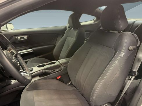 Used 2019 Ford Mustang Coupe RWD image 26