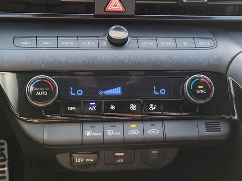 New 2026 Hyundai Elantra Sport FWD image 18