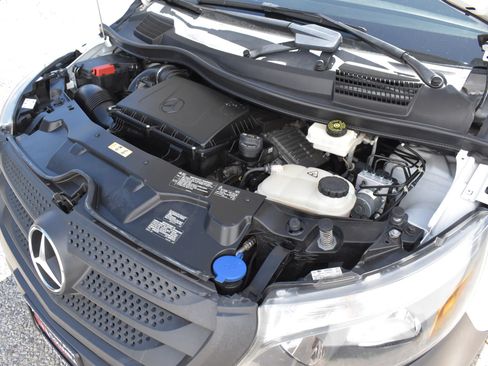 Used 2020 Mercedes-Benz Metris image 68
