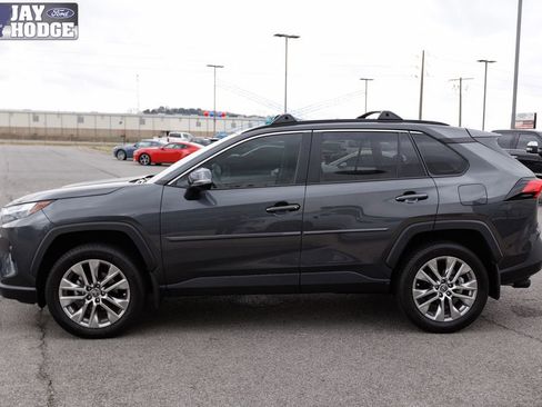 Used 2024 Toyota RAV4 XLE Premium image 42