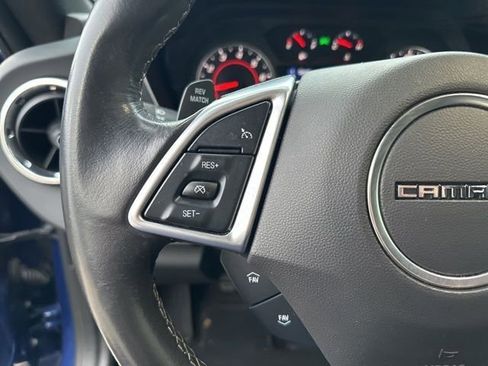 Used 2020 Chevrolet Camaro LT image 12