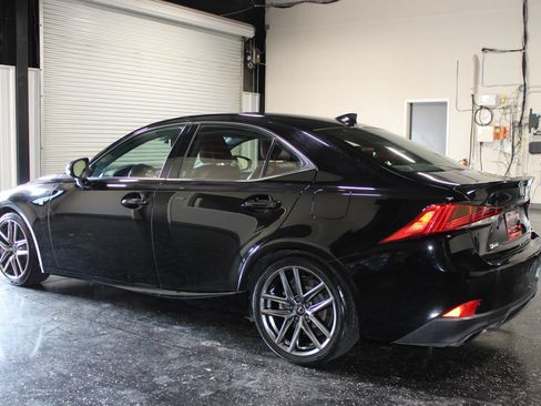 Used 2019 Lexus IS 300 F Sport w/ F Sport Package RWD image 6