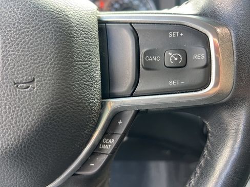Used 2022 RAM 1500 Laramie AWD/4WD image 13