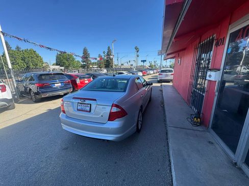 Used 2012 Ford Fusion SEL image 5
