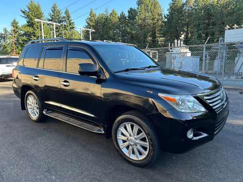 Used 2009 Lexus LX 570 4WD image 3