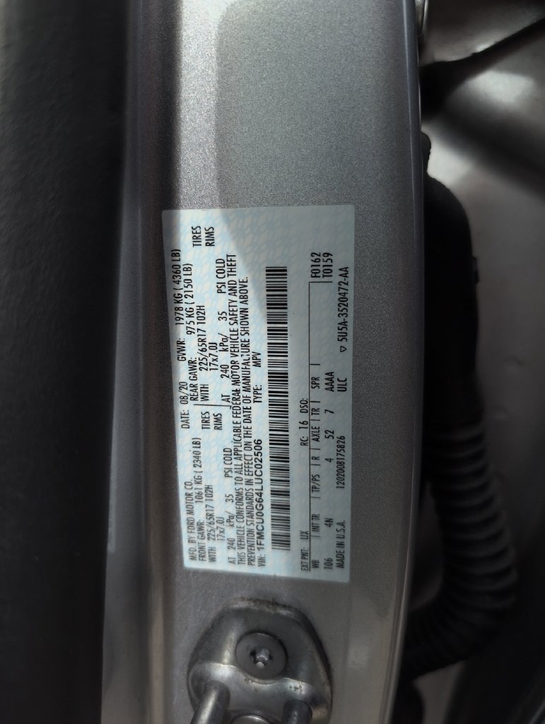 Used 2020 Ford Escape SE FWD image 39