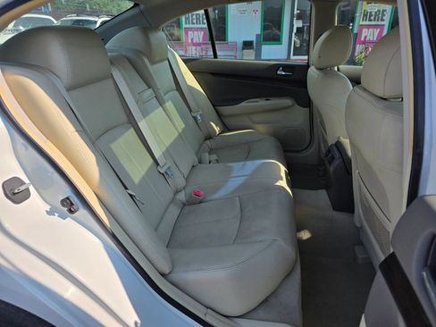 Used 2013 INFINITI G37 x Sedan w/ Premium Pkg AWD/4WD image 11