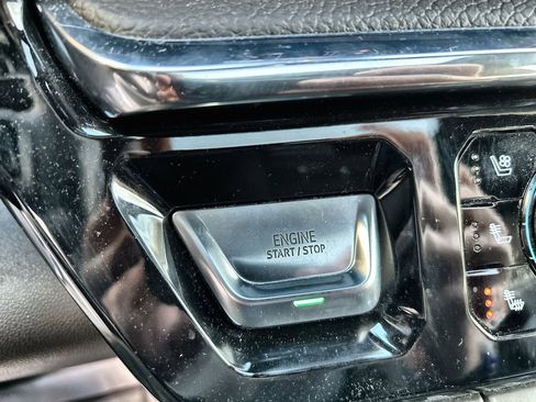 Used 2024 GMC Sierra 2500 Denali image 19