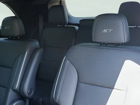 New 2026 Buick Enclave Sport Touring w/ Power Package FWD image 21