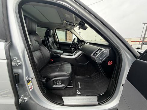 Used 2017 Land Rover Range Rover Sport HSE image 30