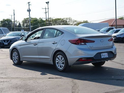 Used 2020 Hyundai Elantra SE FWD image 5