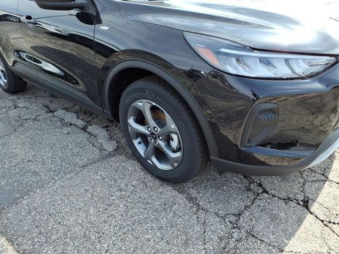 New 2026 Ford Escape ST-Line w/ Tech Pack #1 AWD/4WD image 4