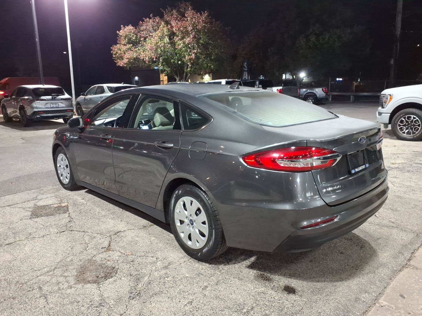 Used 2020 Ford Fusion S FWD image 5