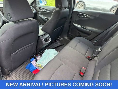 Used 2018 Chevrolet Malibu LT w/ Redline Edition FWD image 5