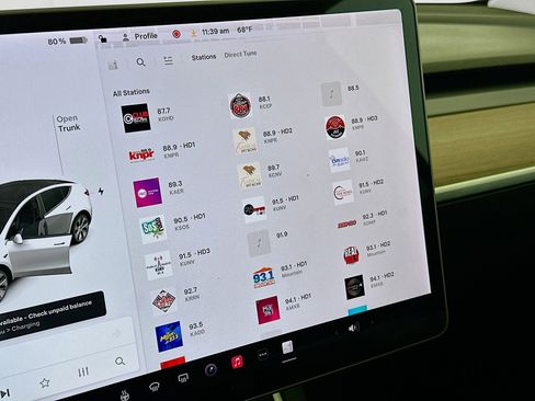 Used 2021 Tesla Model Y Long Range AWD/4WD image 19