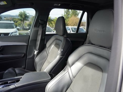 Used 2019 Volvo XC90 T6 R-Design w/ Advanced Package image 18