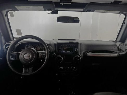 Used 2018 Jeep Wrangler Unlimited Sport w/ Max Tow Package AWD/4WD image 3