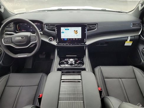 New 2024 Jeep Wagoneer Series III w/ Rear Seat Video Group 1 image 6