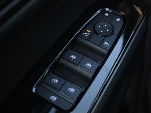 New 2026 Nissan Pathfinder SL AWD/4WD image 11