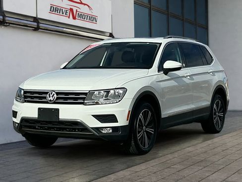 Used 2018 Volkswagen Tiguan SEL w/ 3rd Row Seat Package image 6