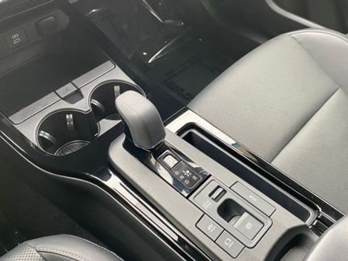 Used 2023 Toyota Prius LE image 32