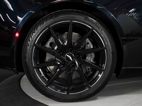 Used 2018 Aston Martin DB11 V12 image 22