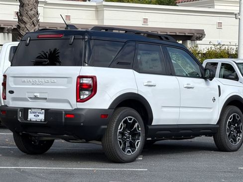New 2025 Ford Bronco Sport Outer Banks w/ Outer Banks Tech Package+ image 5