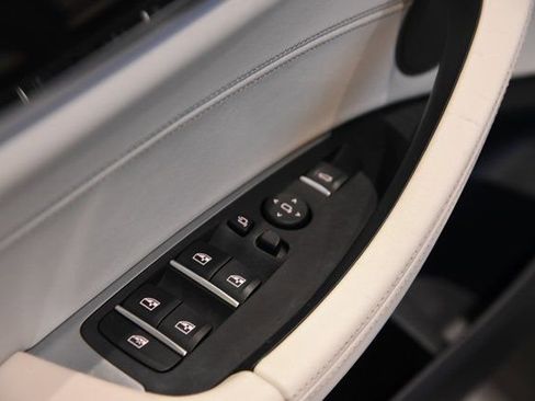 Used 2019 BMW X4 M40i image 12