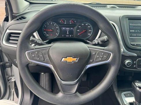Used 2018 Chevrolet Equinox LT AWD/4WD image 12