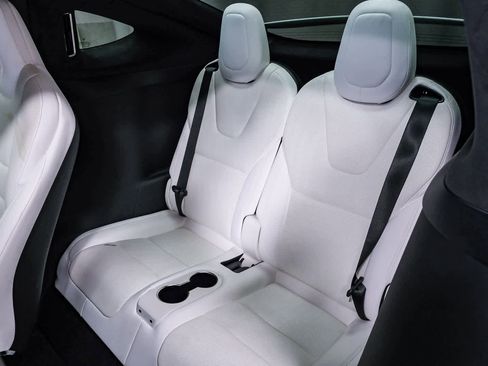 Used 2023 Tesla Model X image 18