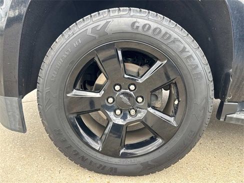 Used 2020 Chevrolet Tahoe LT image 9