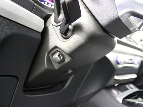 Used 2021 Audi SQ5 Premium Plus w/ Premium Plus Package image 17