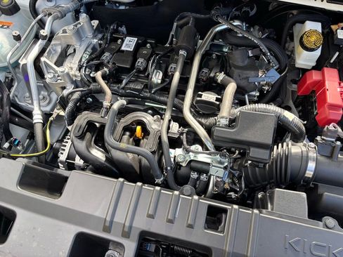 New 2025 Nissan Kicks SR w/ Illumination Package image 22