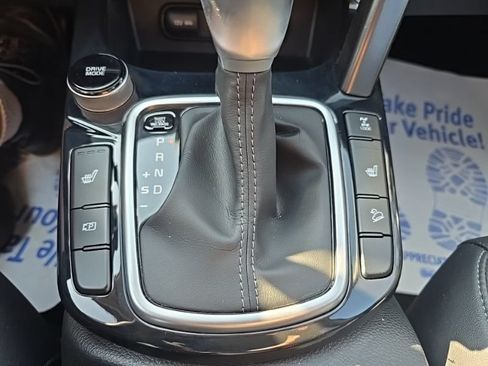 Certified 2024 Kia Seltos EX AWD/4WD image 18