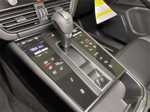 New 2026 Porsche Macan Turbo image 35