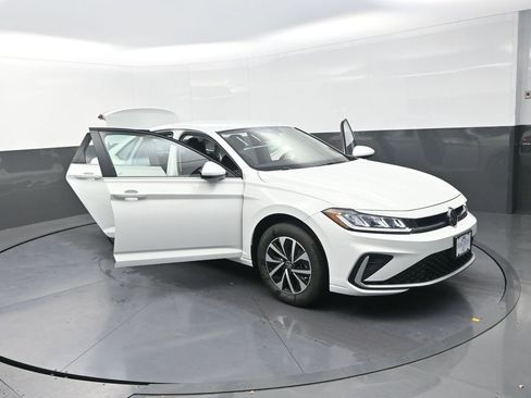 New 2026 Volkswagen Jetta S image 28