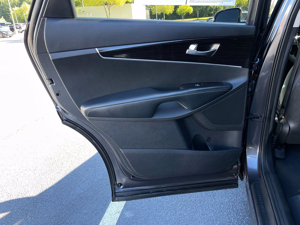 Used 2019 Kia Sorento FWD image 37