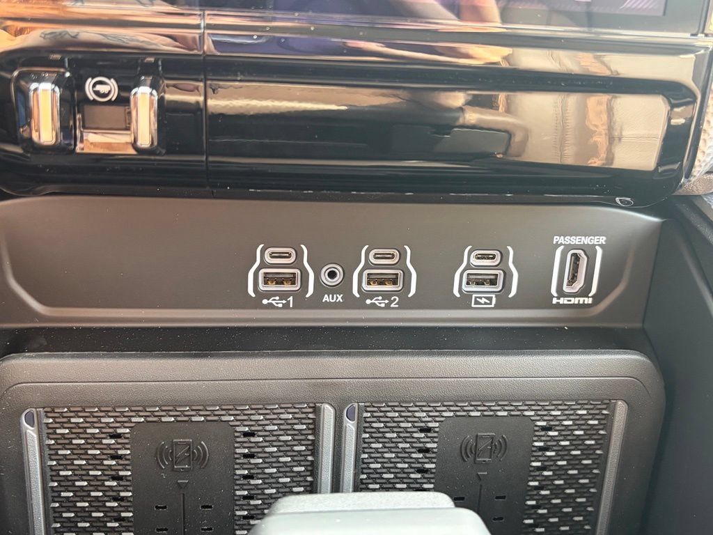 New 2026 RAM 3500 Longhorn AWD/4WD image 35