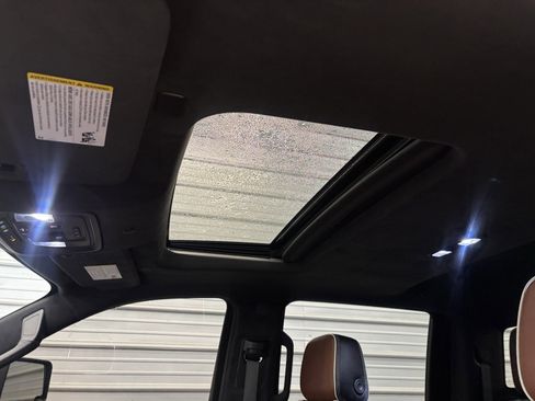 Used 2024 GMC Sierra 3500 Denali Ultimate image 24