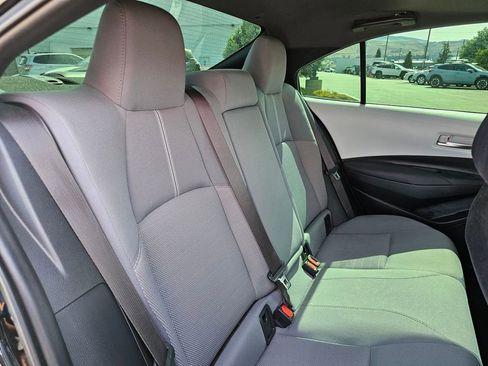 Used 2022 Toyota Corolla SE w/ SE Premium Package FWD image 10