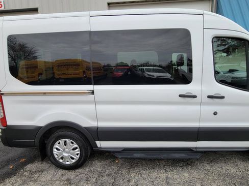 Used 2016 Ford Transit 150 XLT image 39